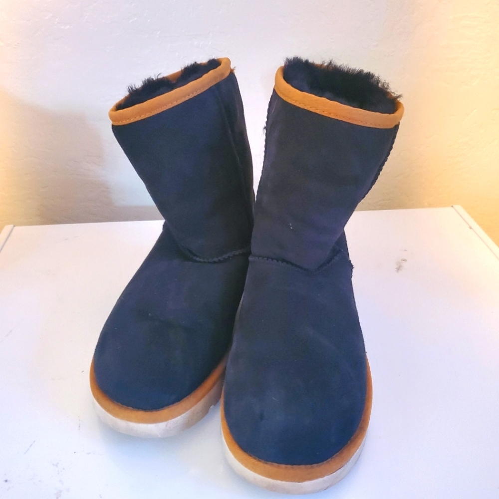UGG boots size 5